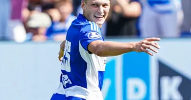 Rewrite PEC Zwolle vs Go Ahead Eagles – News and Probable Lineups in ENGLISH: translate all country names to English and adapt team/club names to their standard English exonyms when widely used (e.g., Bayern München → Bayern Munich, Inter Milano → Inter Milan); otherwise keep official club names; preserve original casing; output only the transformed title.